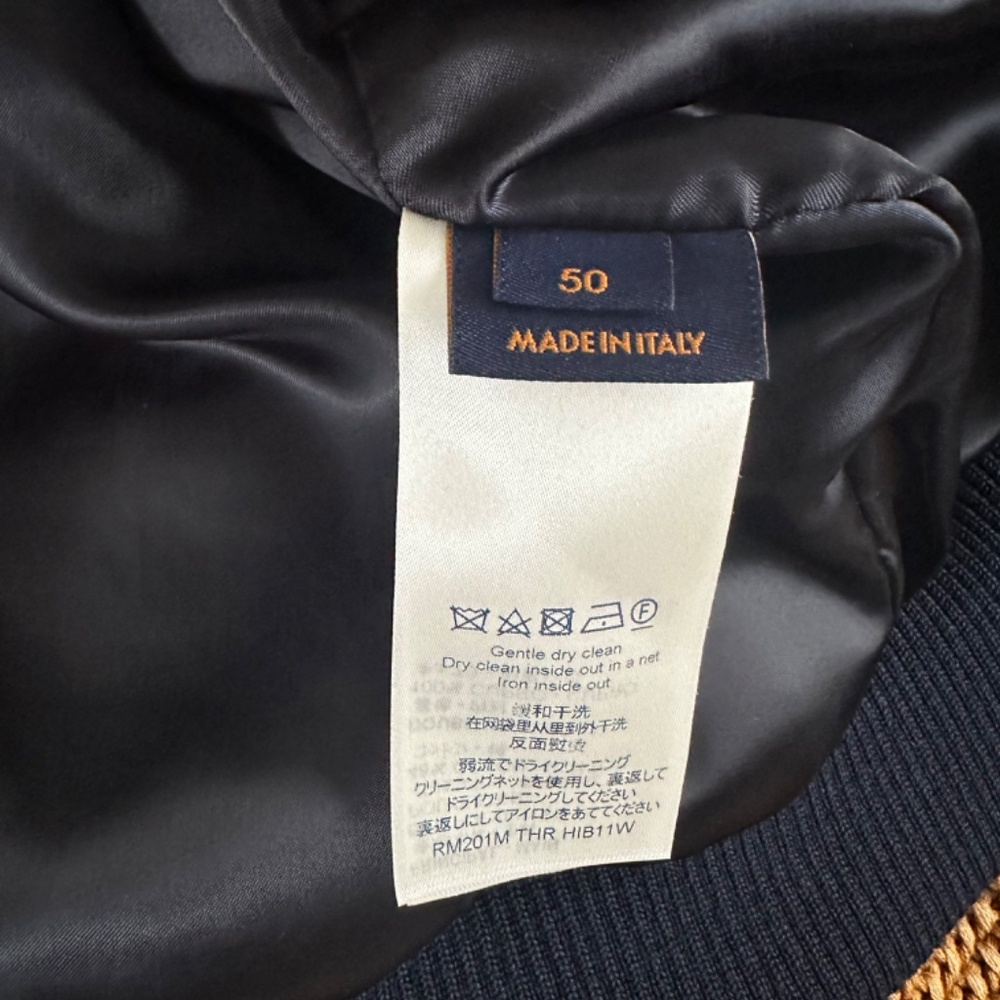 Louis Vuitton x Virgil Abloh - SS20 Tapestry Bomber - Picture 15 of 15